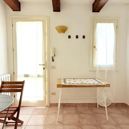 Se194 - Senigallia, Con Giardino E Posto Auto Senigallia
